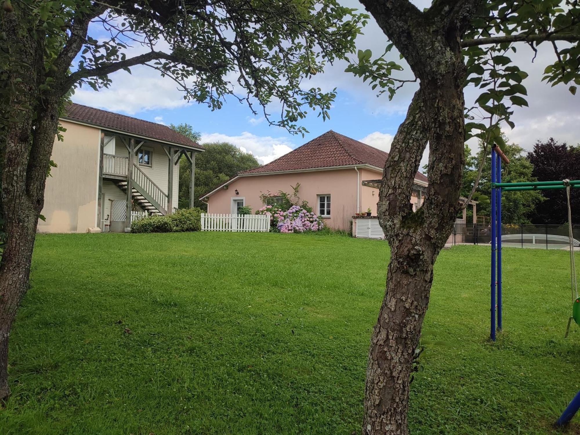 De Couleurs Et D'Eau Fraiche Bed & Breakfast Navarrenx Luaran gambar