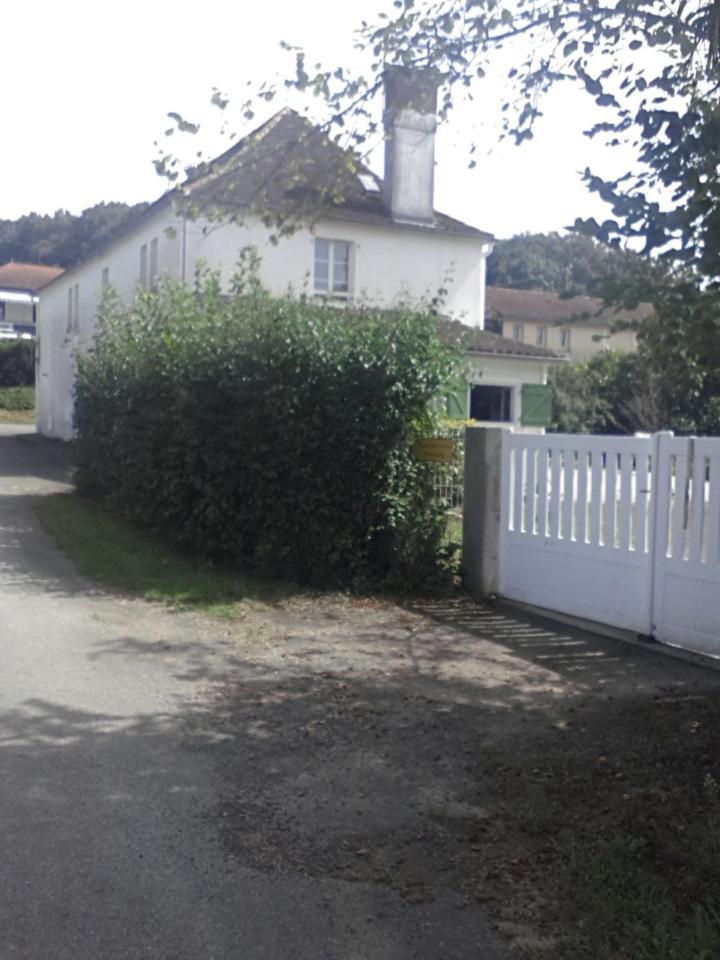 De Couleurs Et D'Eau Fraiche Bed & Breakfast Navarrenx Luaran gambar